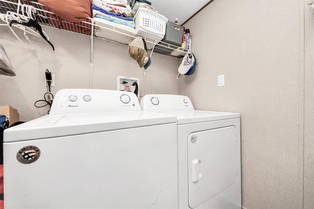 washer and dryer room