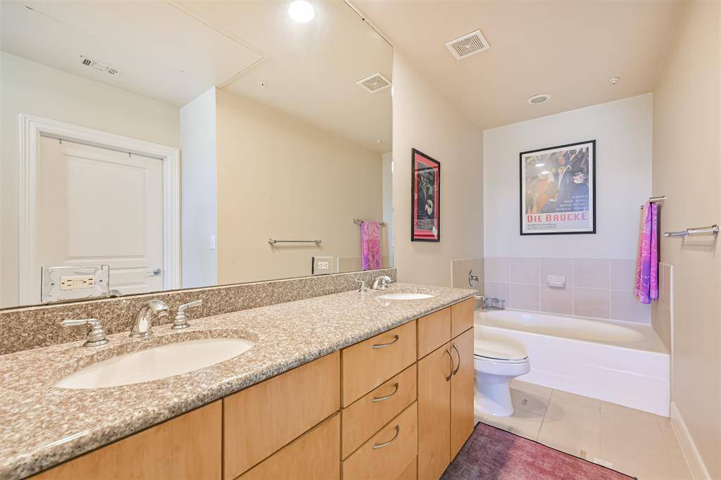 Large Bathrom with dual sinks