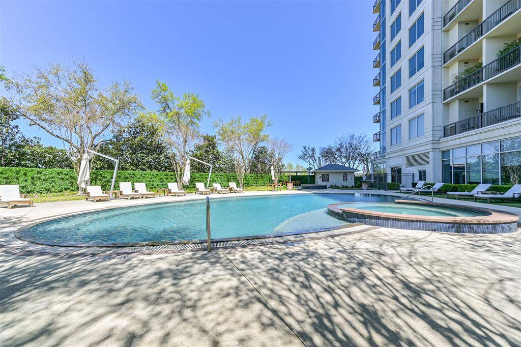Another shot of the pool