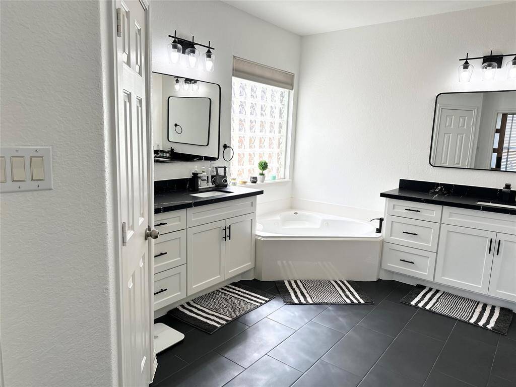 Renovated owner suite bath