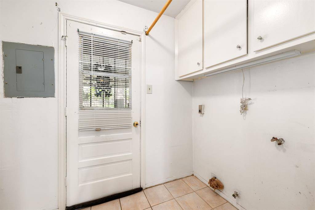 Utility Room In House!