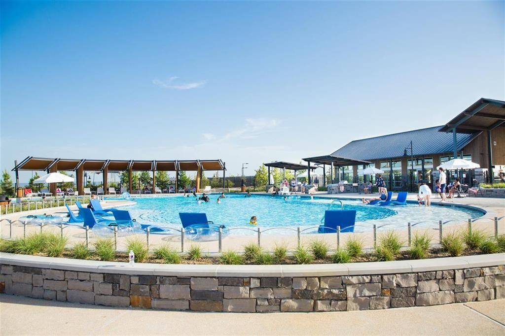 Incredible resort style pool