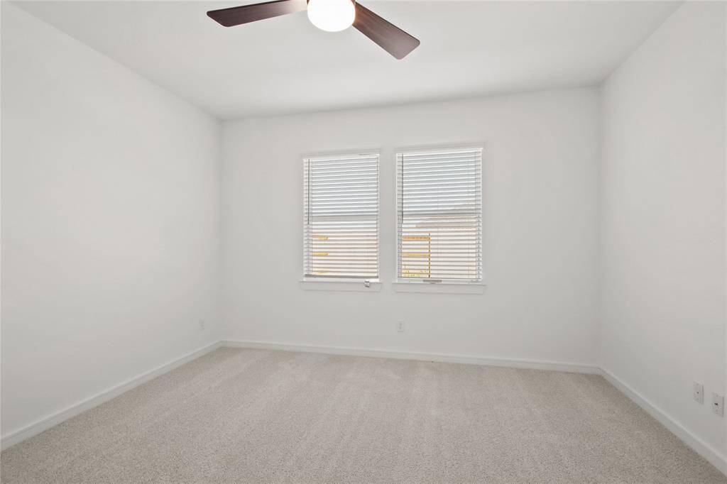 Spacious primary suite (*Photo not of actual home and used for illustration purposes only.)
