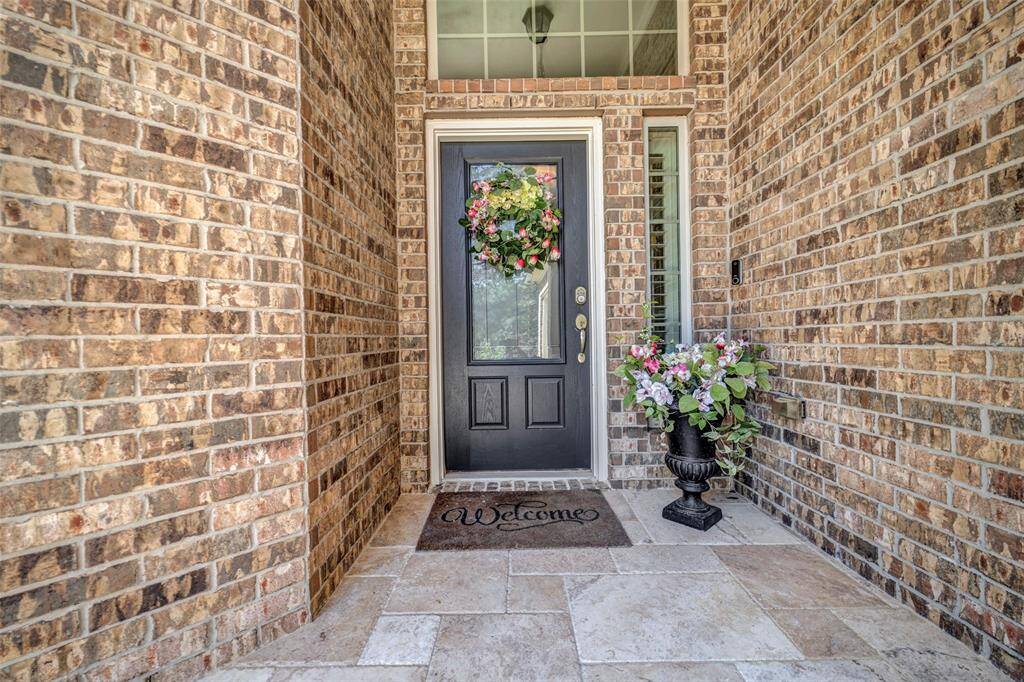 Welcome to 350 Meadowview Ct.