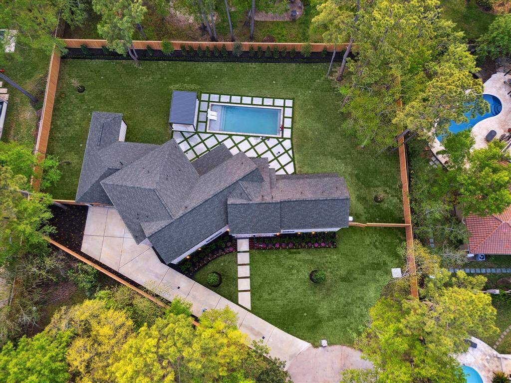 Space and privacy abound. Welcome home!