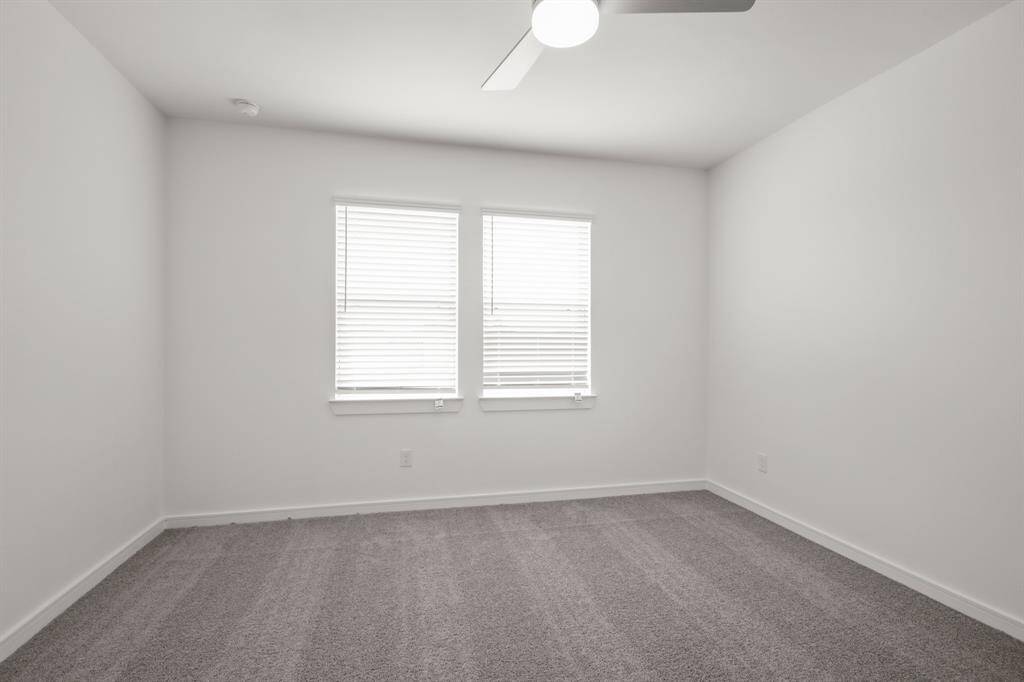 Spacious primary suite