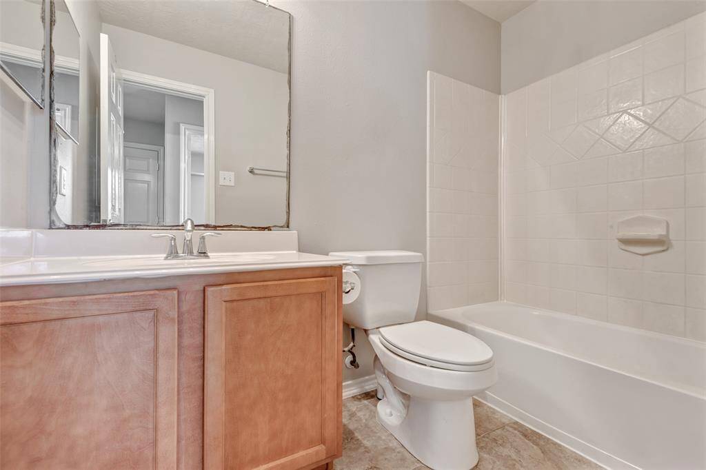 Upstairs bathroom #2