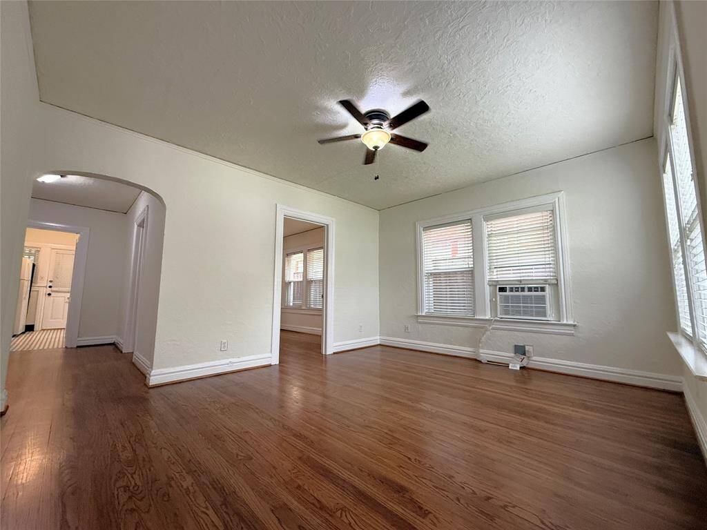 Welcome home to a freshly painted interior (March 2025)