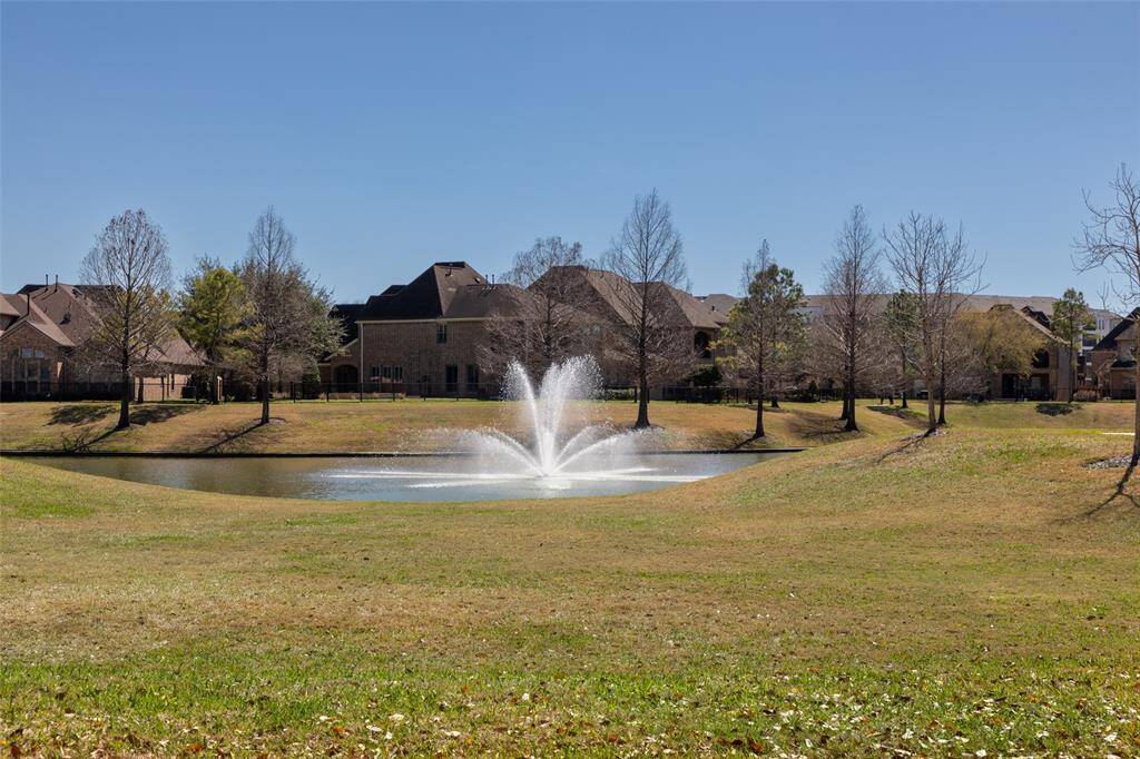 The community is located in the Energy Corridor and outside the gate you will find an entry way to Terry Hershey Park