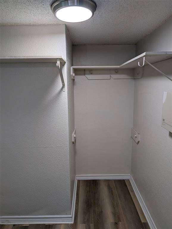 walk in closet in primary
