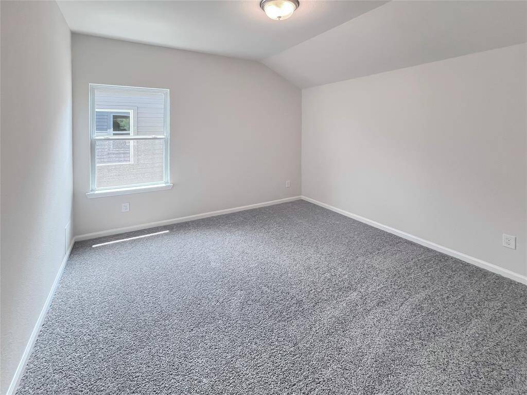 The Robin II- Bedroom 2.