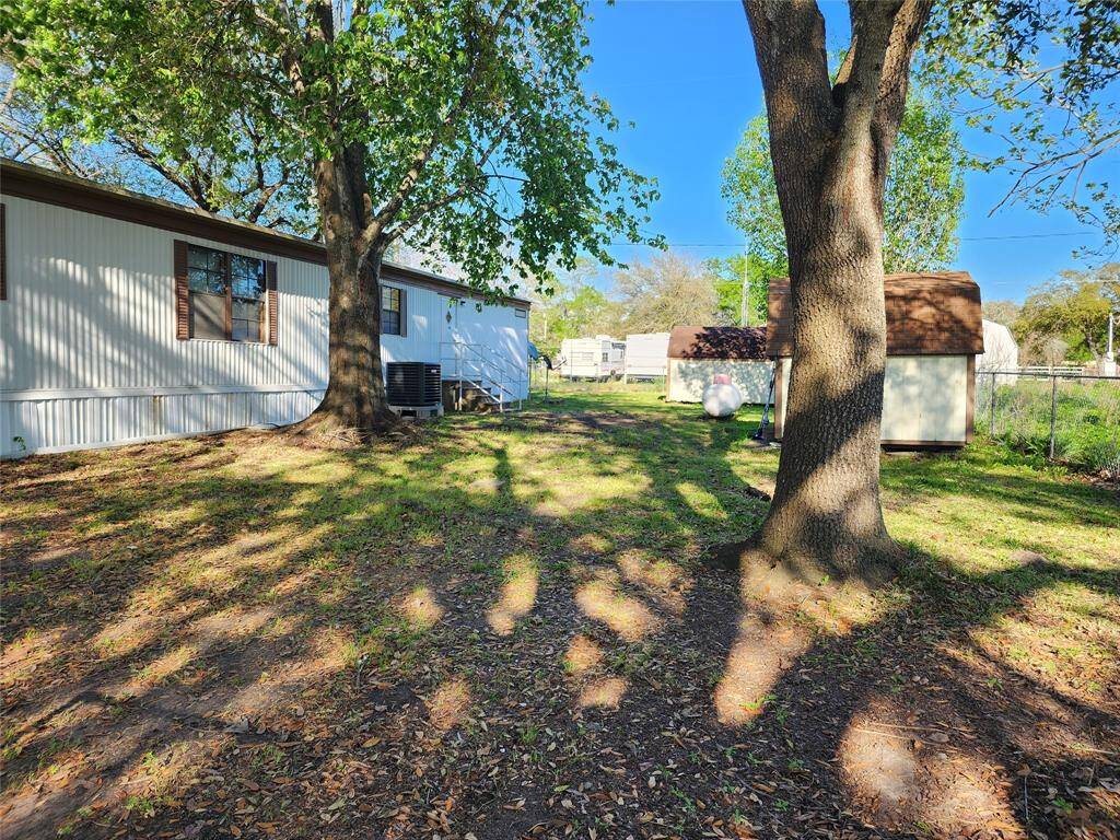 Tons of fenced in yard space!