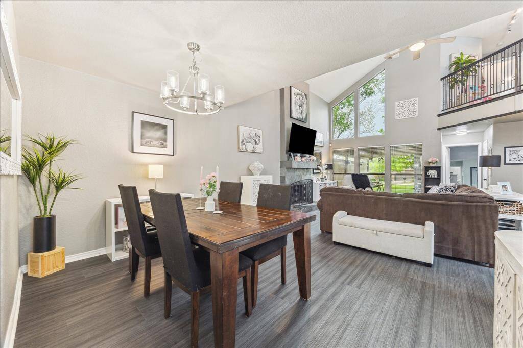 Dining room off the open living room