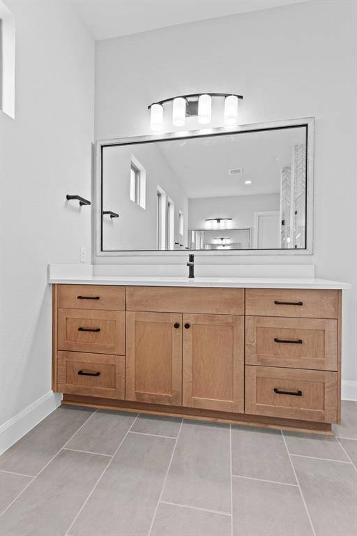 *** This is only a representative photo. Please check with builder for actual selections.***
