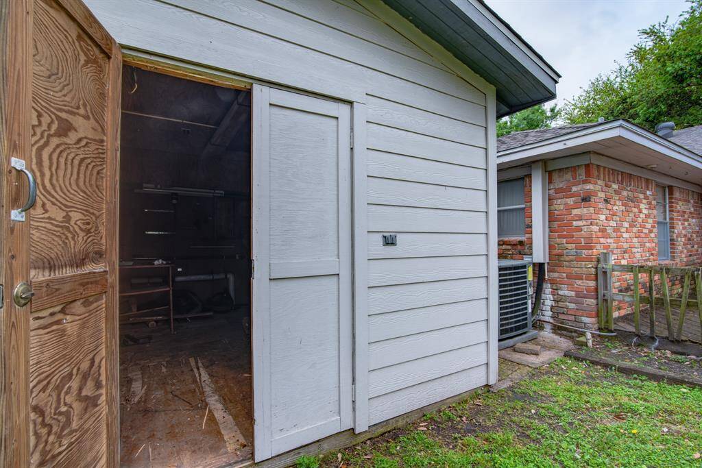 shed