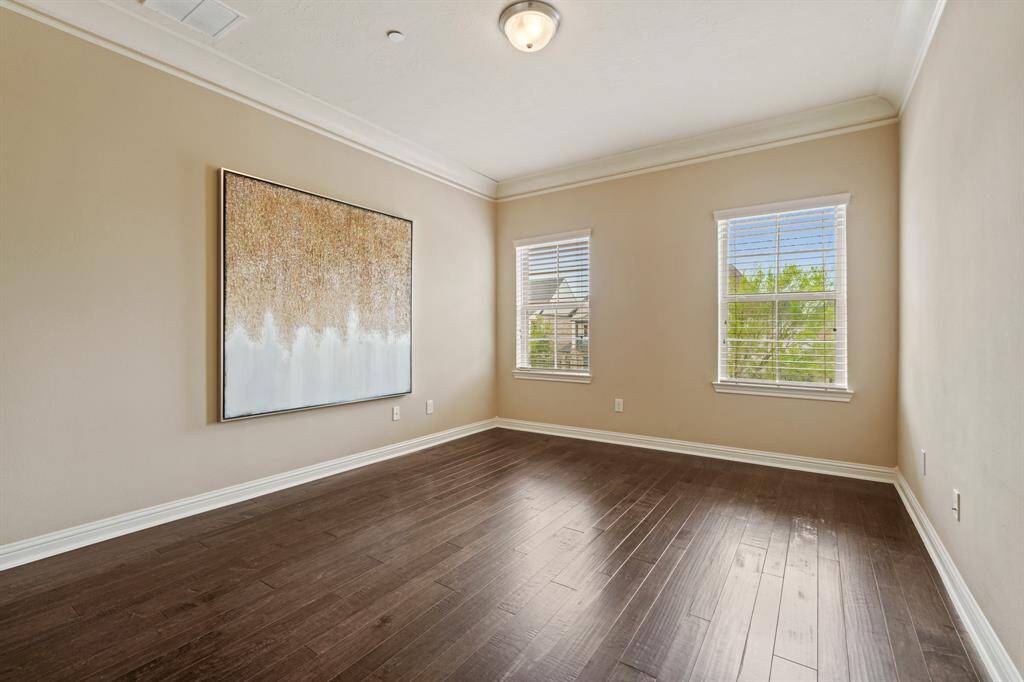 Upstairs bedroom 2