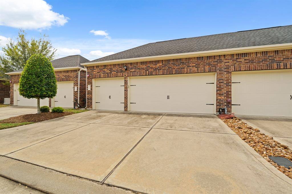 Three car garage