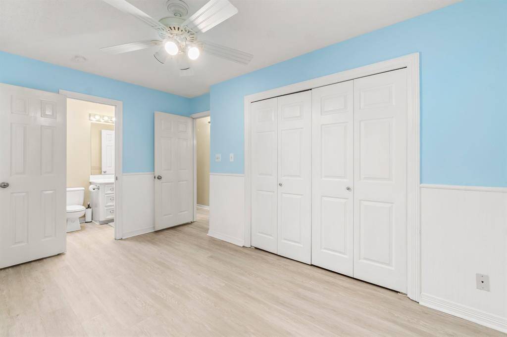 Easy access to the secondary bathroom.