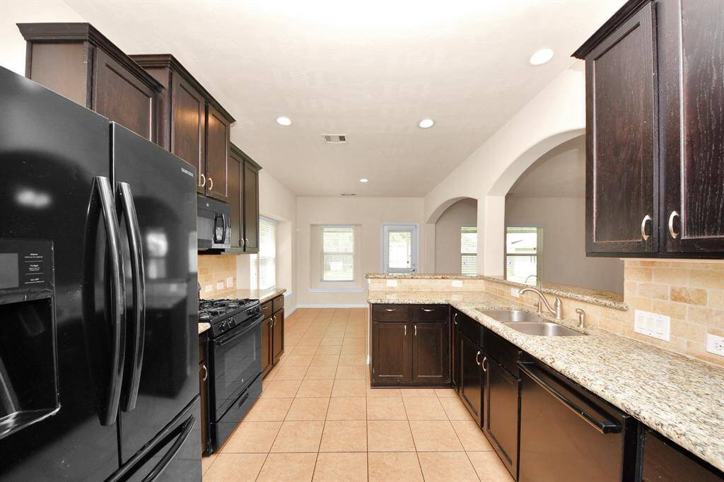 Plenty of storage in a modern kitchen