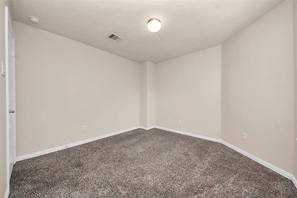 Secondary bedroom