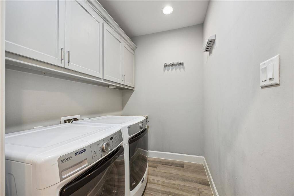 Utility room holds a surprise... an extra diswasher for your entertaining overflow.