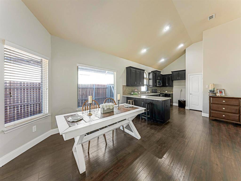 She has lots of natural lighting, bright clean crisp paint and open and airy feel