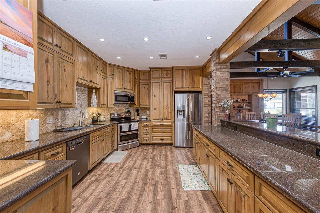 So much space to prep and cook.
