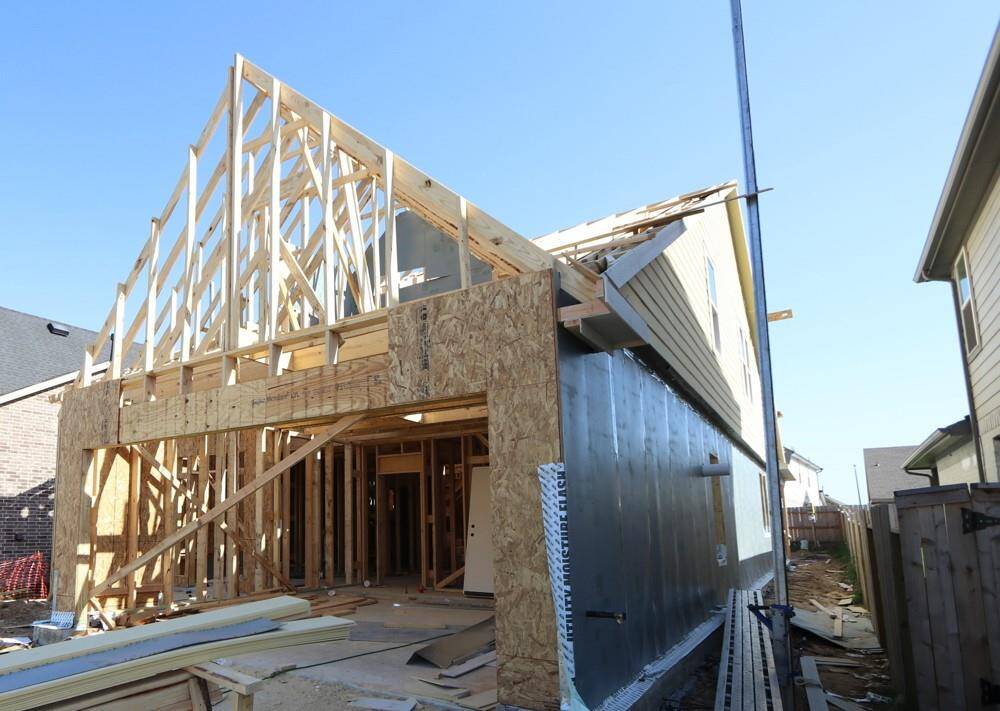 Let us show you how our advanced framing techniques have stood the test of time and allow more insulation for a quieter and more energy efficient home.