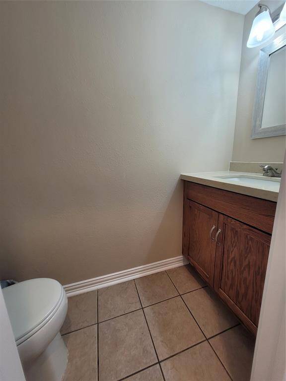 1/2 bathroom