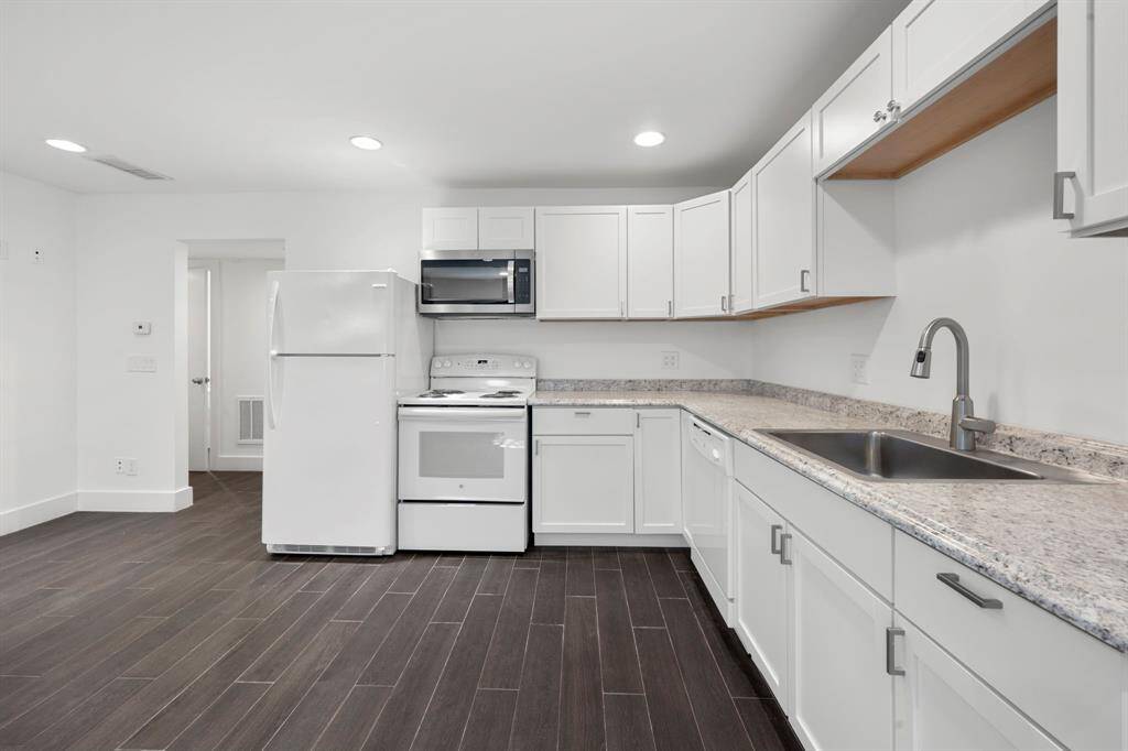Unit 1 - 2 Bedroom 1 Bath