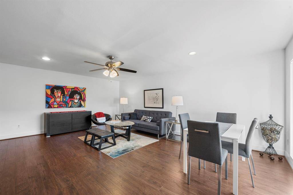 Unit 8 - Spacious 2Bed 1 Bath Unit
