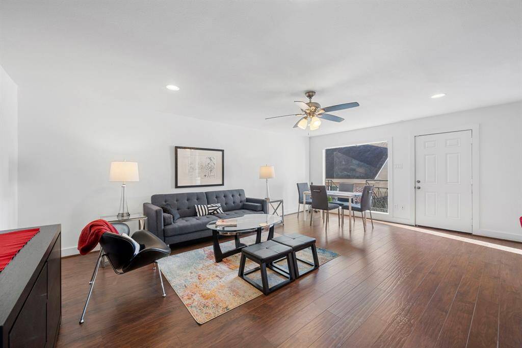 Unit 8 - Spacious 2Bed 1 Bath Unit