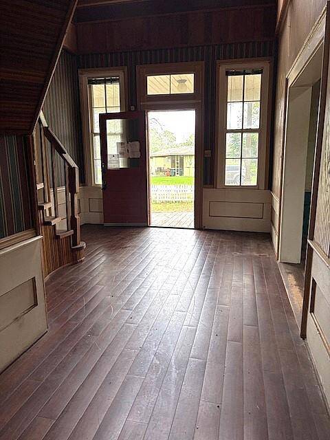 You have room to furnish this entry
