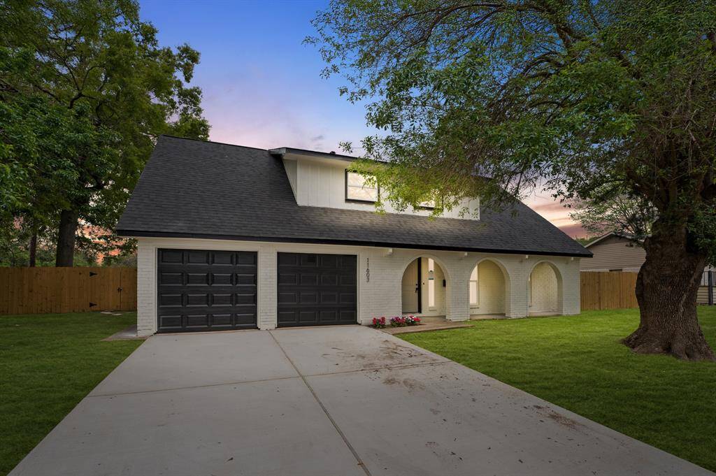 Welcome to 11603 Kirkhollow Dr!
