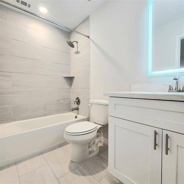 Secondary Bathrooms - Image representative of  plan only and may vary as built.
