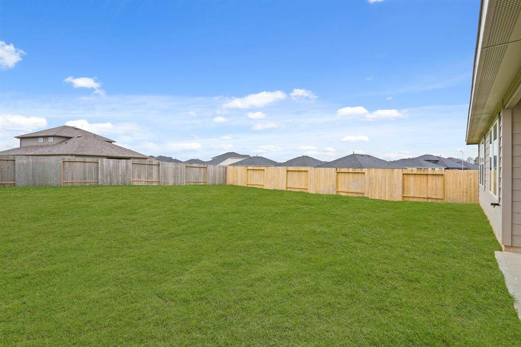 Huge Back Yard!