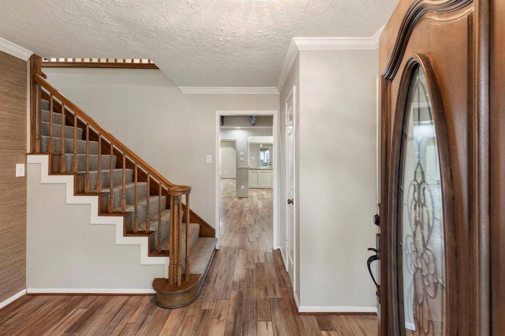 Front entry to home with