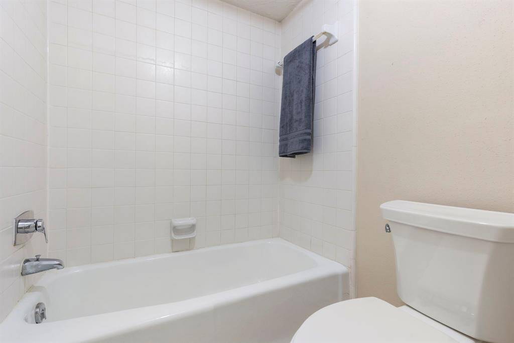 Bath 2 tub shower combo