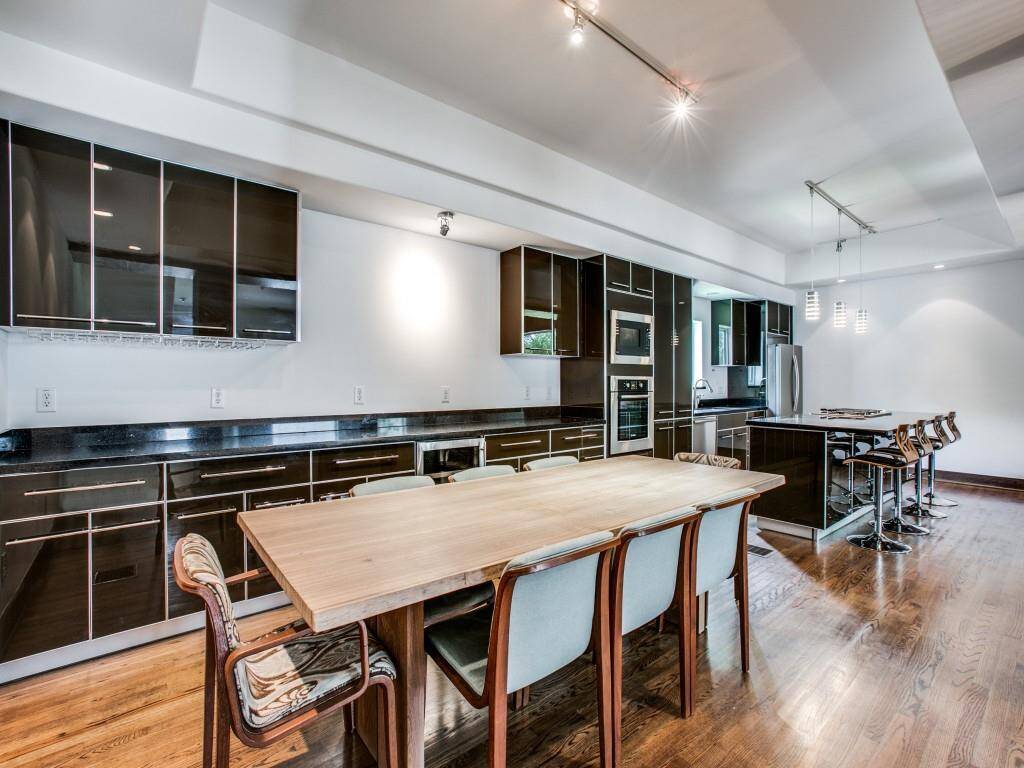 Dining area, dining furniture included