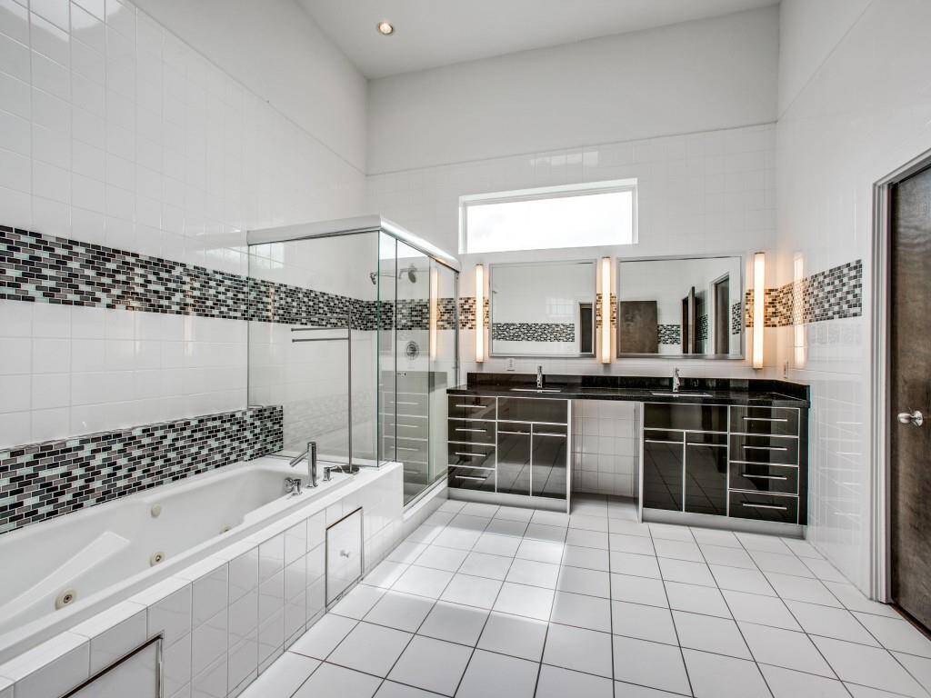 Spacious Primary Bath with double sinks