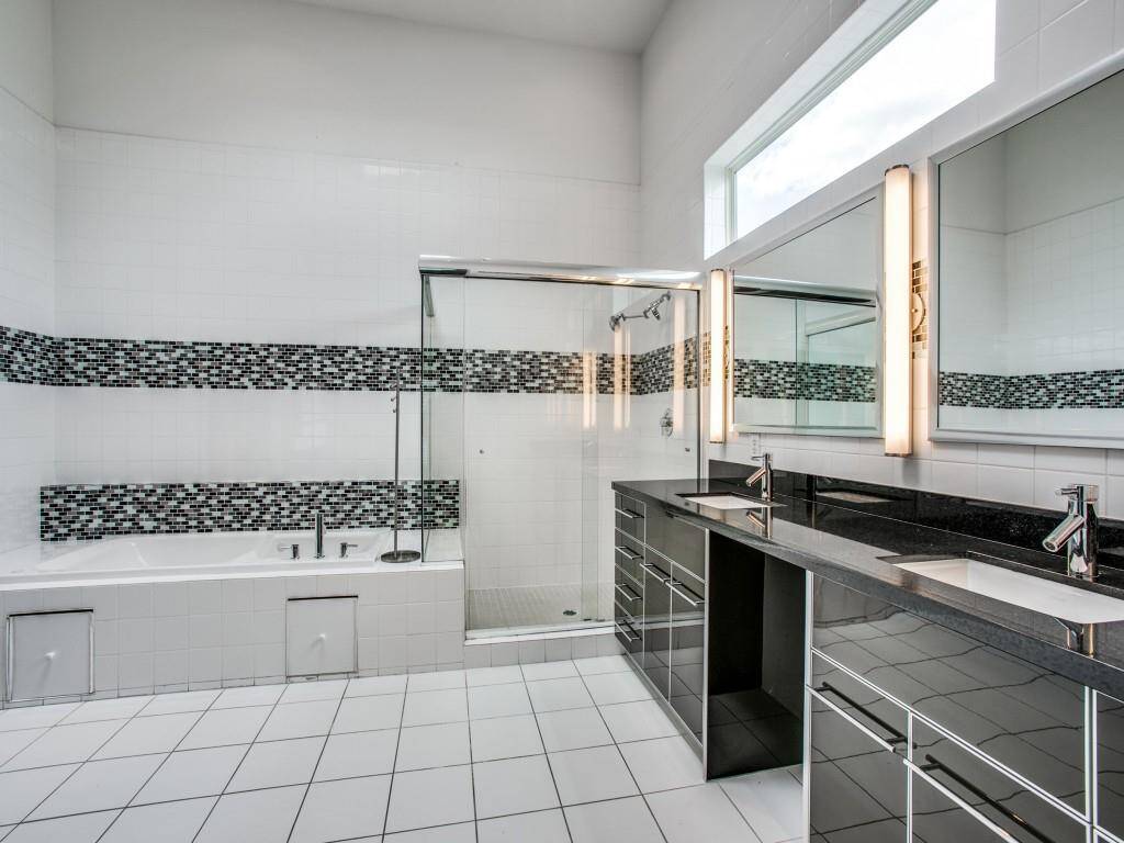 Spacious Primary Bath