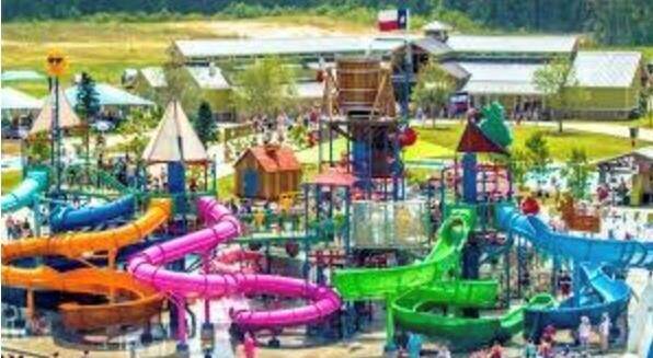 Take the kids to enjoy weekendsat Big Rivers Waterpark duringthe summer! Only 3 miles away,a 6 min drive!