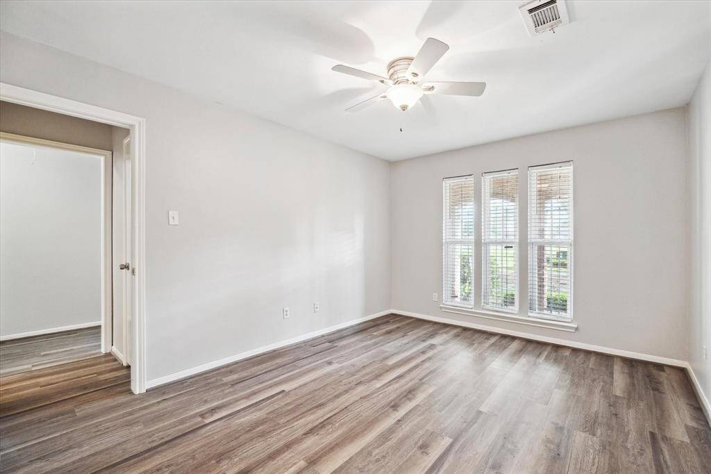 Nice large 2nd bedroom with a walk in closet.