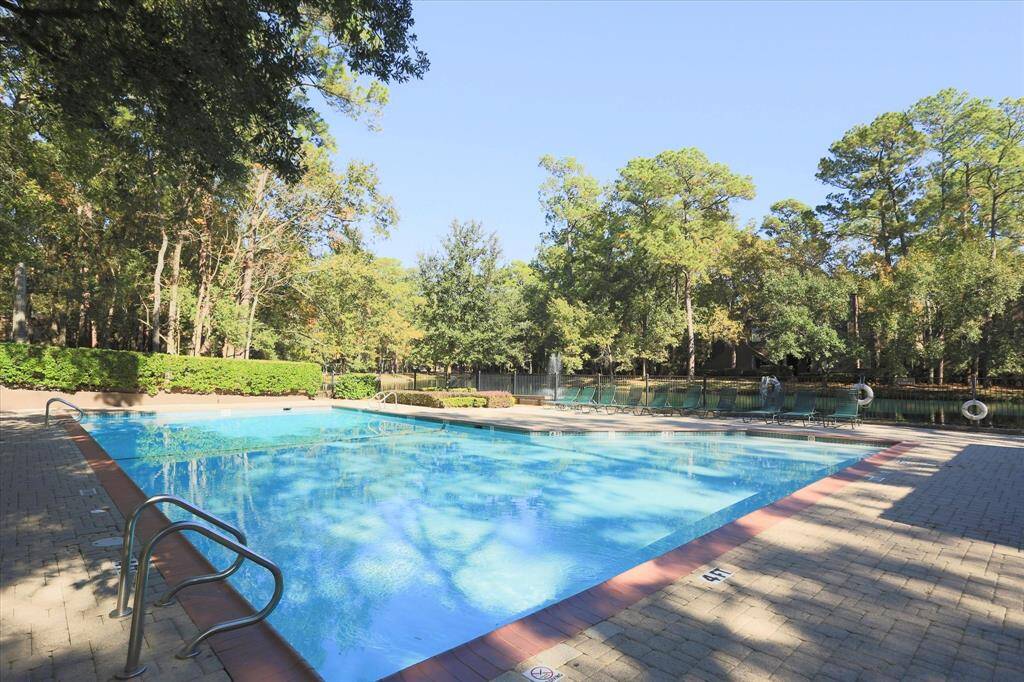 Community pool