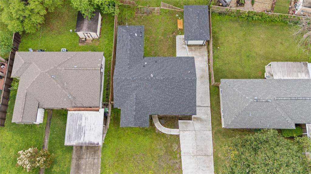 Builder upgraded package buyer to select flooring, paint and more.