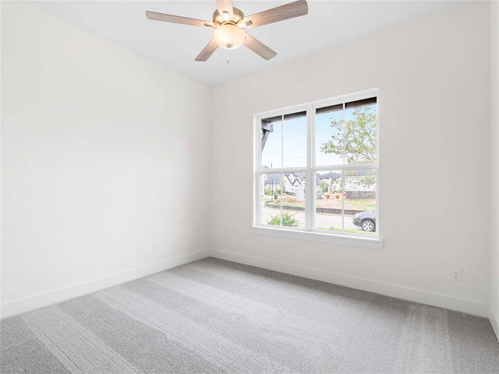 Pecan_Villa_Lavaca_Traditional_18_Bedroom_01