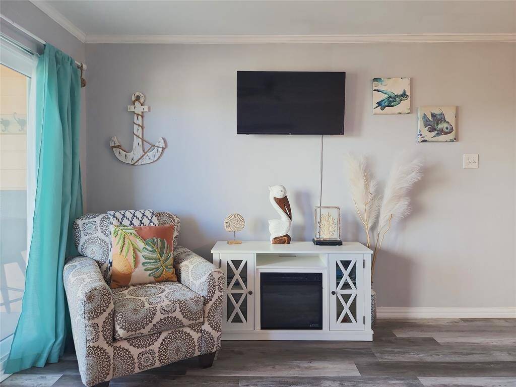 Cozy built-in bunk beds with a fresh, nautical-themed bedding set. Perfect for maximizing space in a small room.