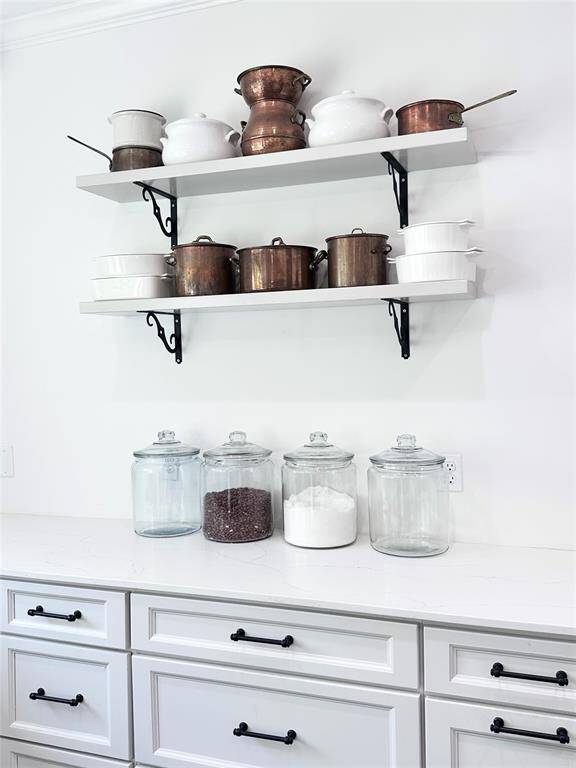 Shelves to display your favorite pieces or most used cookware.