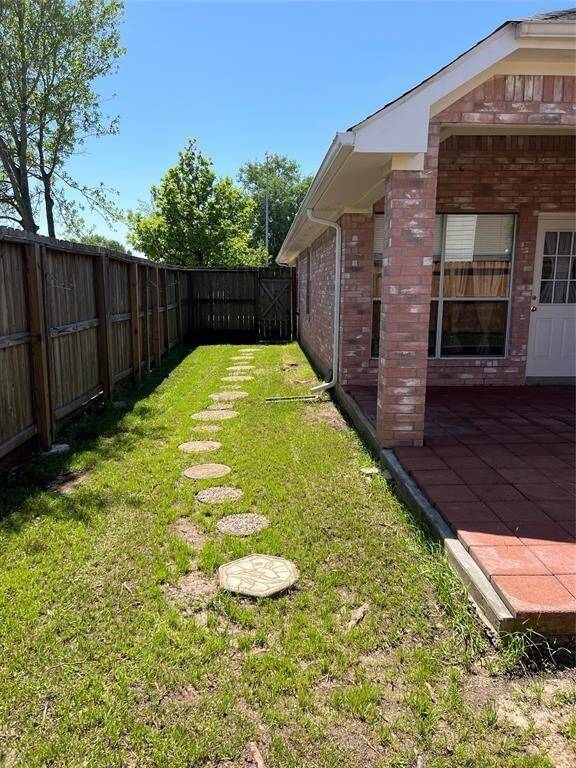 side yard