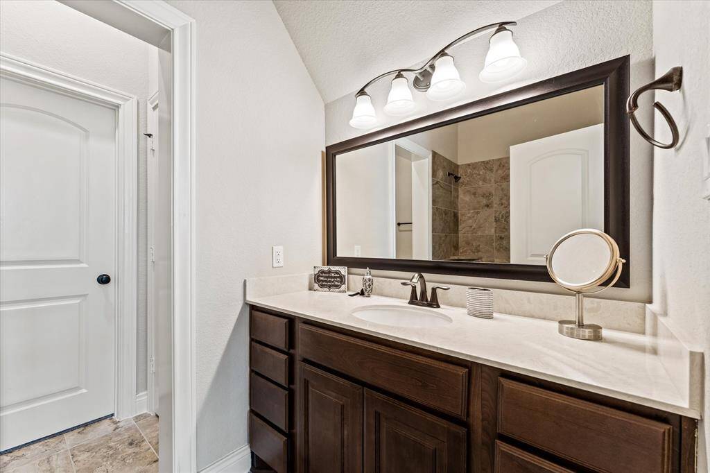Dual vanities with extra vanity space.